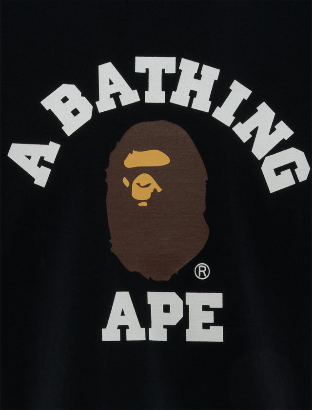 COLLEGE-T-SHIRT