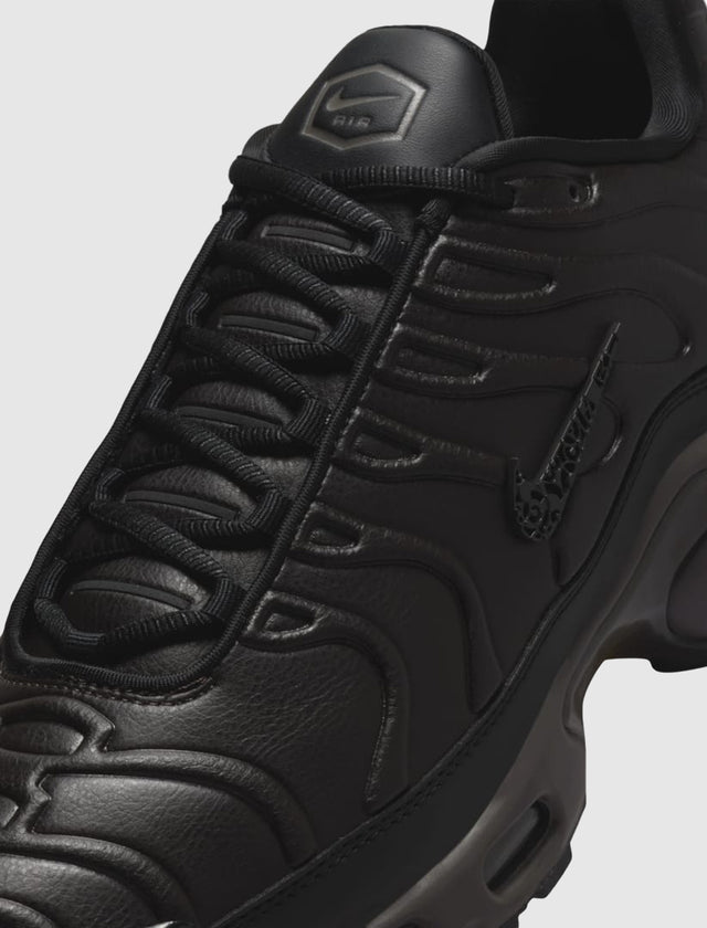 AIR MAX PLUS PRM OLYMPICS "BLACK TEA"