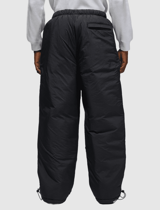 GEPOLSTERTE HOSE MOUNTAINSIDE