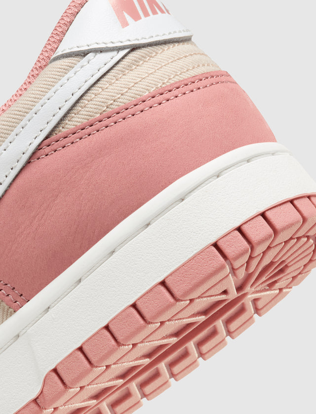 DUNK LOW "レッドスターダスト"