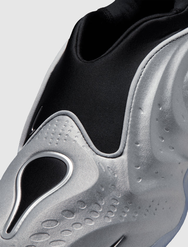 WOMEN'S FIRST SIGHT SHADOW "METALLIC SILVER"
