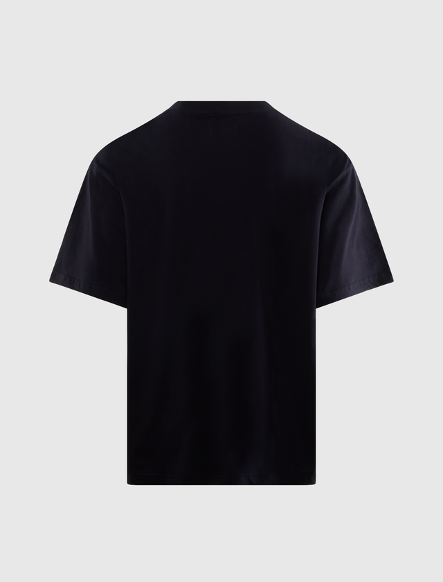 SCHÖNHEIT IM KAMPF T-SHIRT