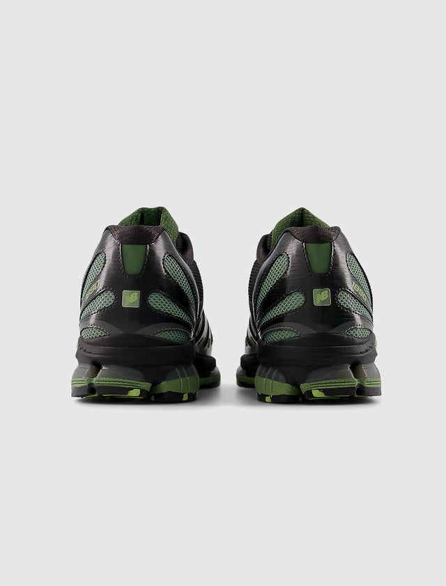 1890 „FADED BLACK/ UTILITY GREEN“