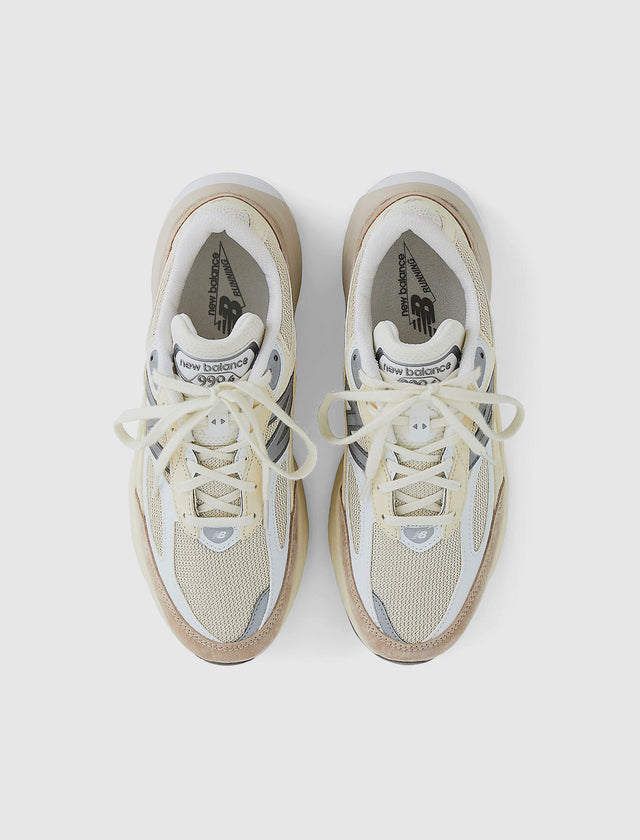 990 V6 メイド イン USA "クリーム/ホワイト"