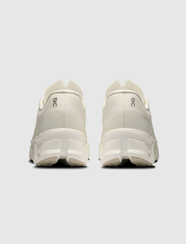 POST ARCHIVE FACTION X CLOUDMONSTER HYPER „WHITE“