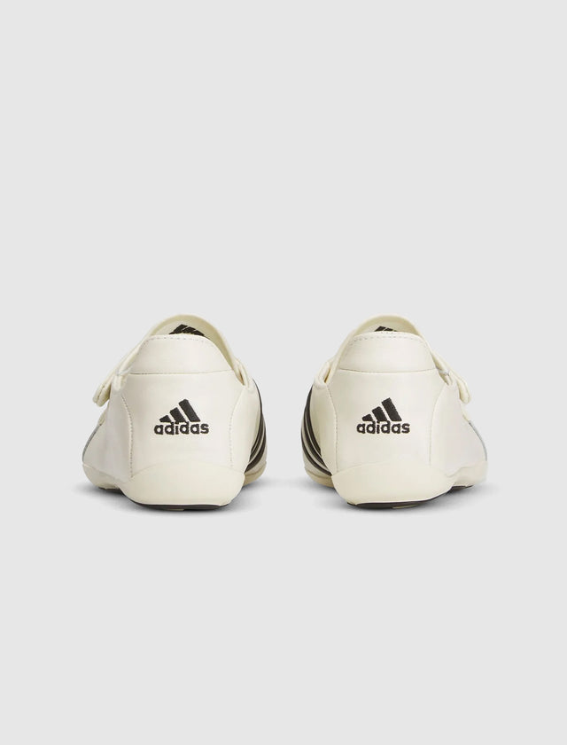 PHARRELL WILLIAMS YOGA VARIO "WHITE/BLACK"