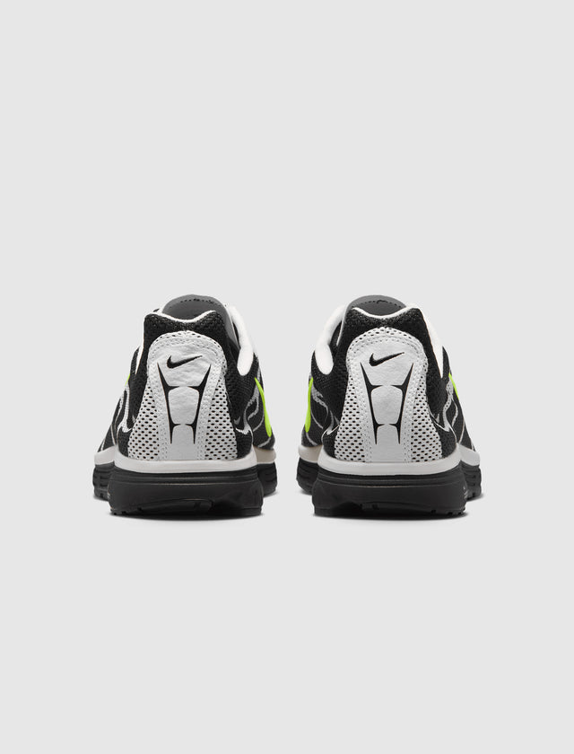 ZOOM STREAK 3