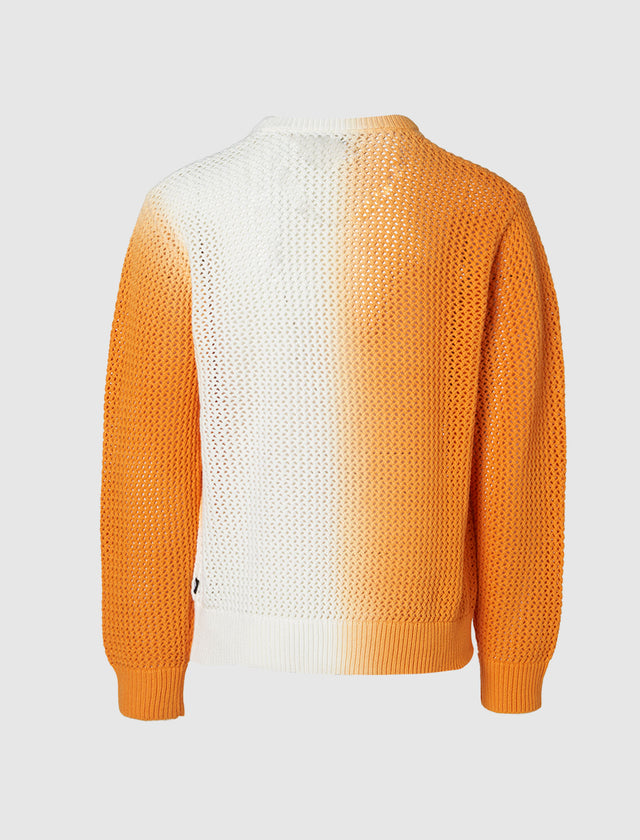 PULLOVER MIT LOCKERER MASSE