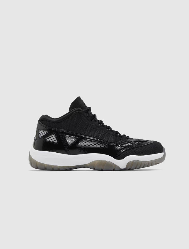 AIR JORDAN 11 RETRO LOW IE "SCHWARZ/WEISS"