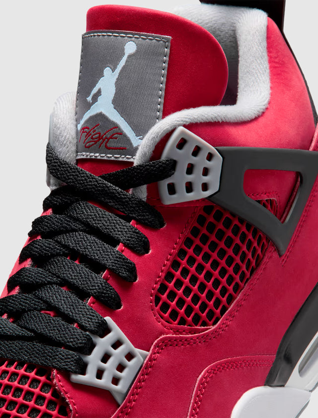 AIR JORDAN 4 RETRO „TORO BRAVO“