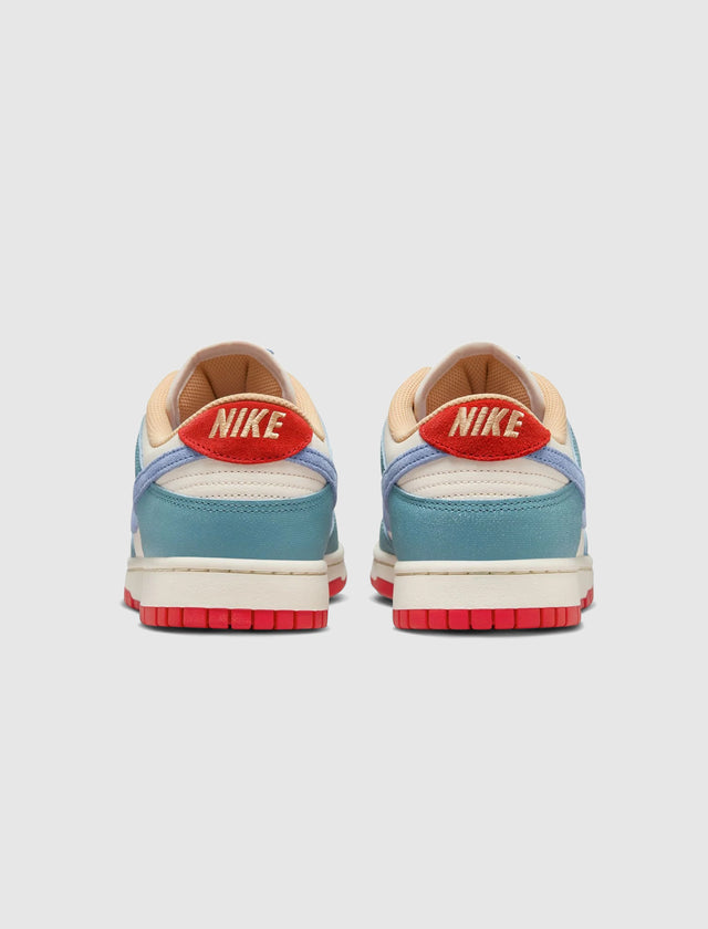 DUNK LOW PREM "ペールアイボリー/ロイヤルパルス/デニムターコイズ"