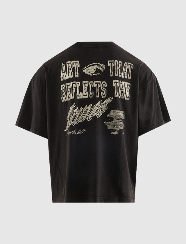 Tシャツを反映したアート