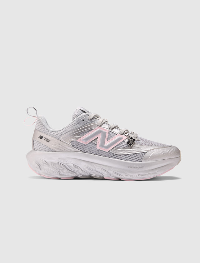 GANNI X FRESH FOAM TRAINER "SILVER/METALLIC"