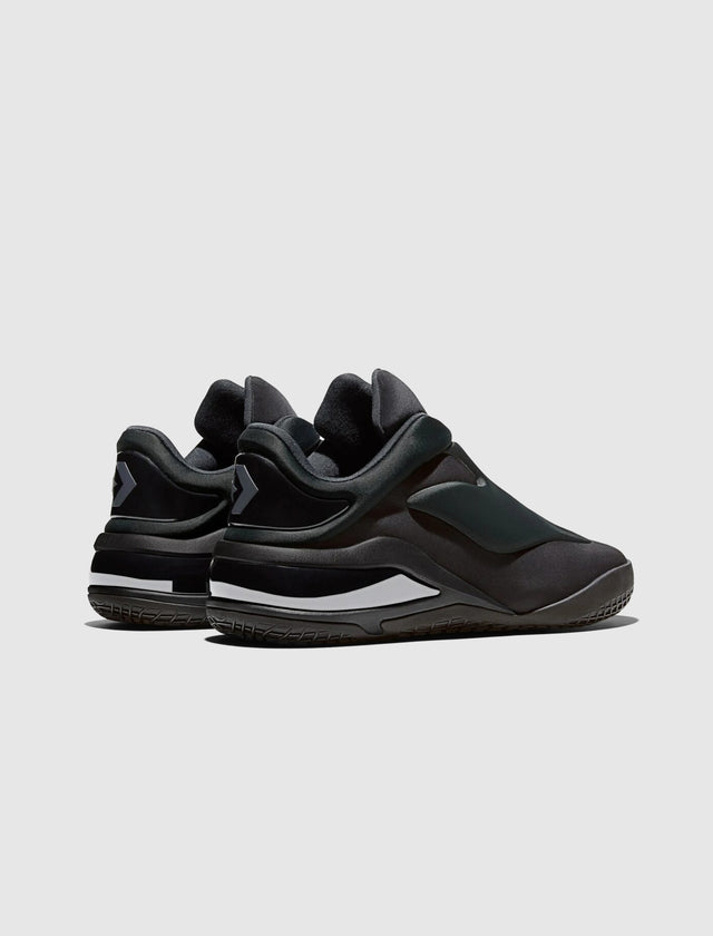SHAI 001 „CHARM BLACK“