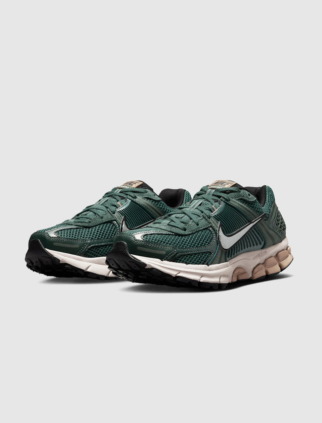 WOMEN'S NIKE ZOOM VOMERO 5 "VINTAGE GREEN"