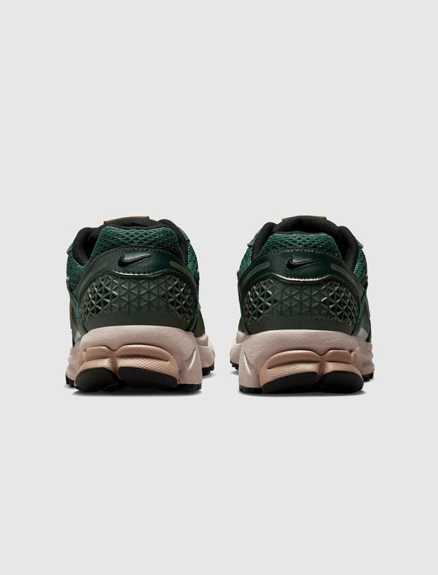 WOMEN'S NIKE ZOOM VOMERO 5 "VINTAGE GREEN"