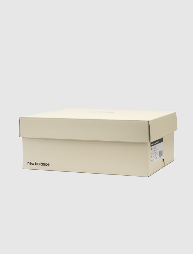 THE WHITAKER GROUP と NEW BALANCE 740 WILLFUL BIAS FOR DISCOVERY