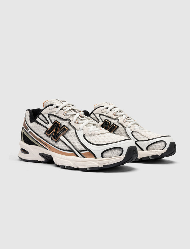 THE WHITAKER GROUP と NEW BALANCE 740 WILLFUL BIAS FOR DISCOVERY