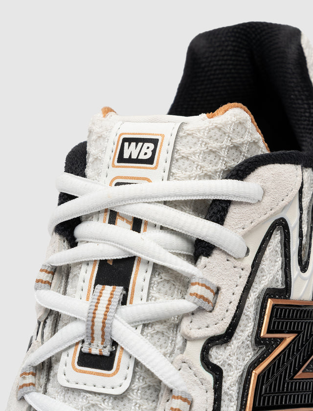 THE WHITAKER GROUP と NEW BALANCE 740 WILLFUL BIAS FOR DISCOVERY
